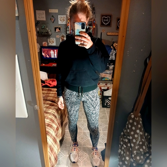 🎈Nike🎈BUY 1 GET 1 FREE ALL LISTINGS🎈Pro Hi Waist Pattern Leggings Sz S - Picture 1 of 15